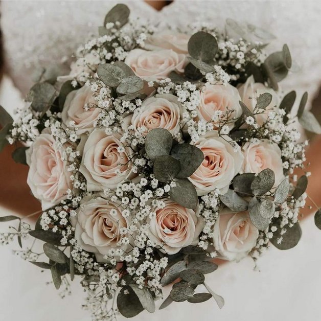 https://www.instagram.com/cecilietheaphotography/